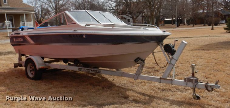 image for item JJ9295 1986 Larson  boat