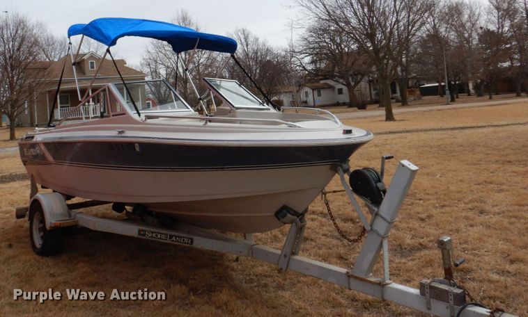 image for item JJ9295 1986 Larson  boat