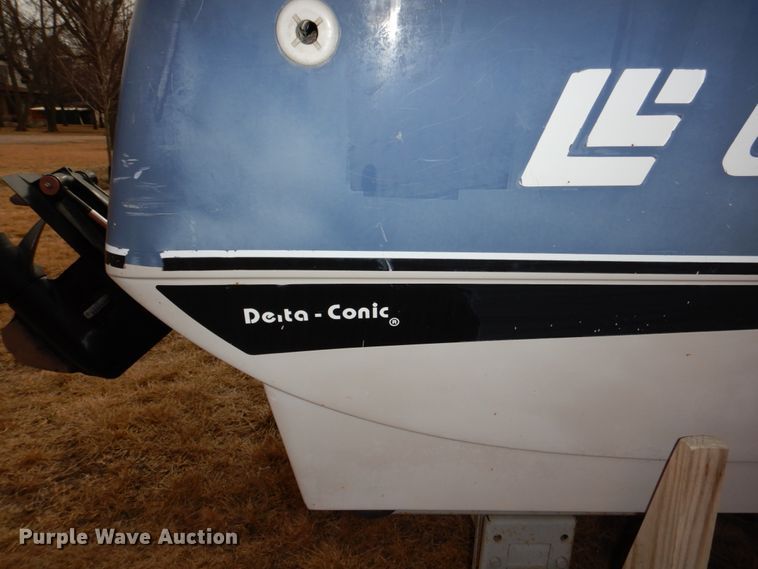 image for item JJ9295 1986 Larson  boat