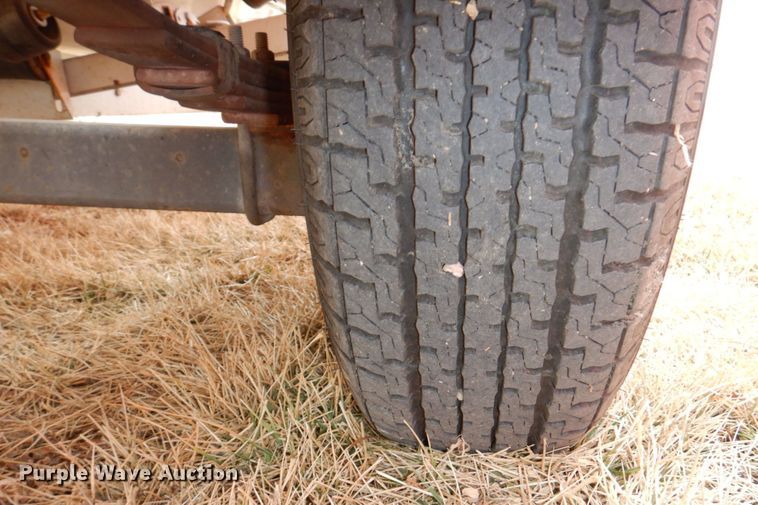 image for item JJ9295 1986 Larson  boat