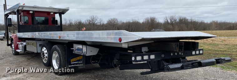 image for item JN9248 2013 Kenworth T370  car carrier truck