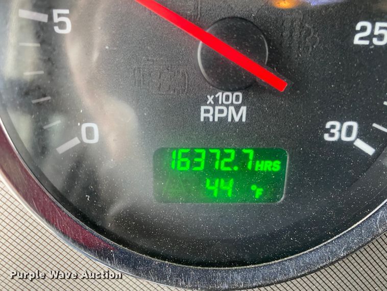 image for item JN9248 2013 Kenworth T370  car carrier truck