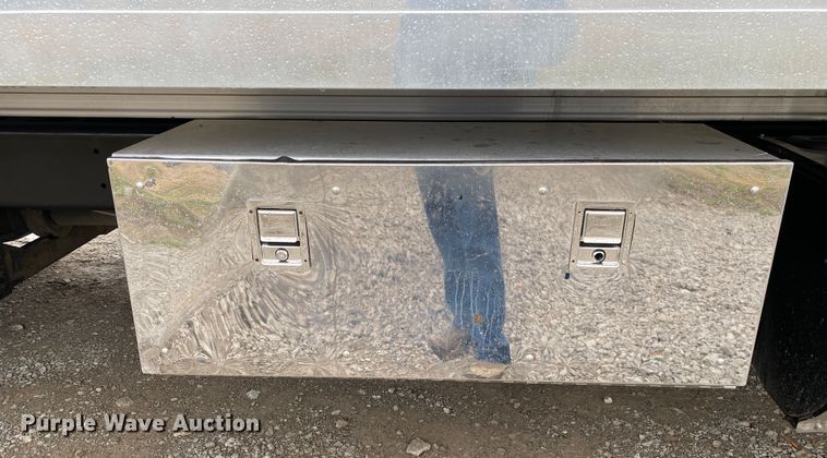 image for item JN9248 2013 Kenworth T370  car carrier truck