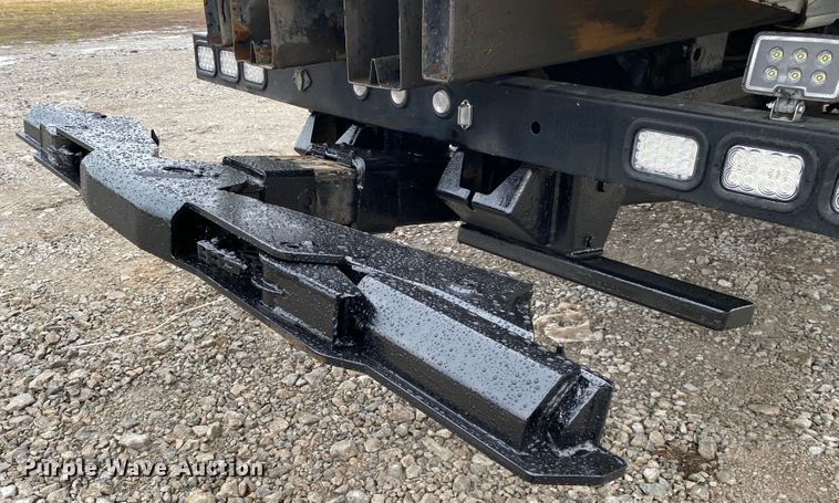 image for item JN9248 2013 Kenworth T370  car carrier truck