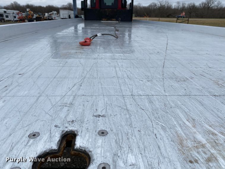 image for item JN9248 2013 Kenworth T370  car carrier truck