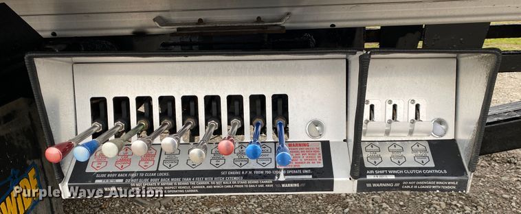 image for item JN9248 2013 Kenworth T370  car carrier truck