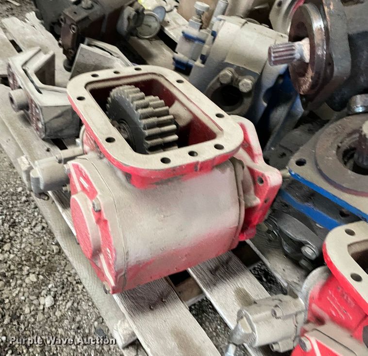 image for item JR9848 (9) PTO pumps