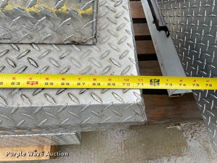 image for item JR9850 Automotive accessories