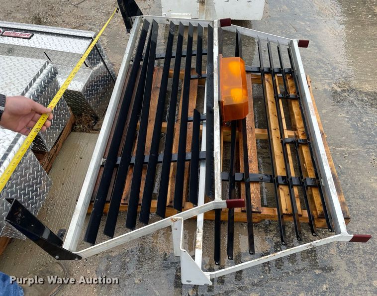 image for item JR9851 Automotive accessories