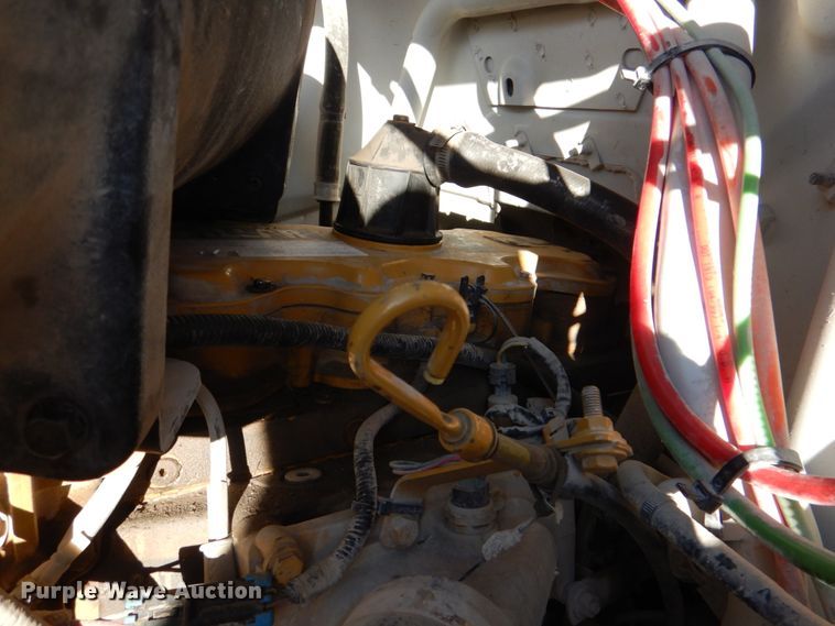 image for item JS9590 2000 Ford F650 Super Duty  utility / service truck