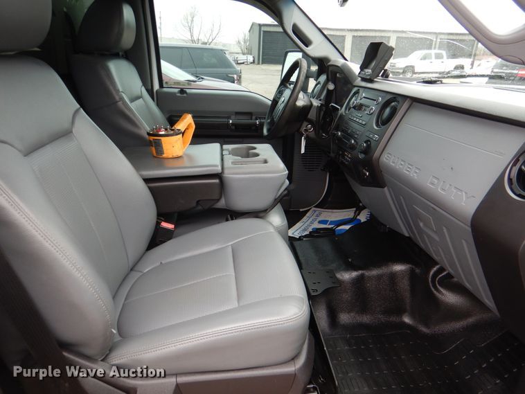 image for item JS9658 2014 Ford F550 Super Duty  utility / service truck