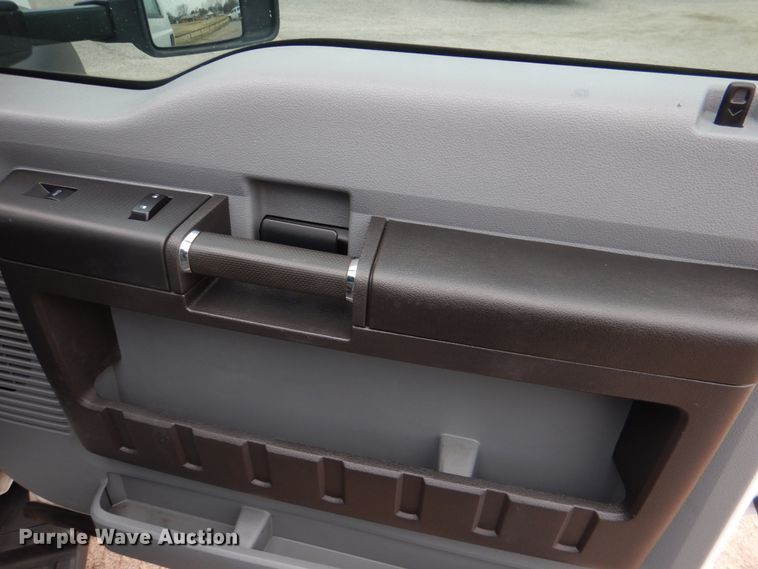 image for item JS9658 2014 Ford F550 Super Duty  utility / service truck