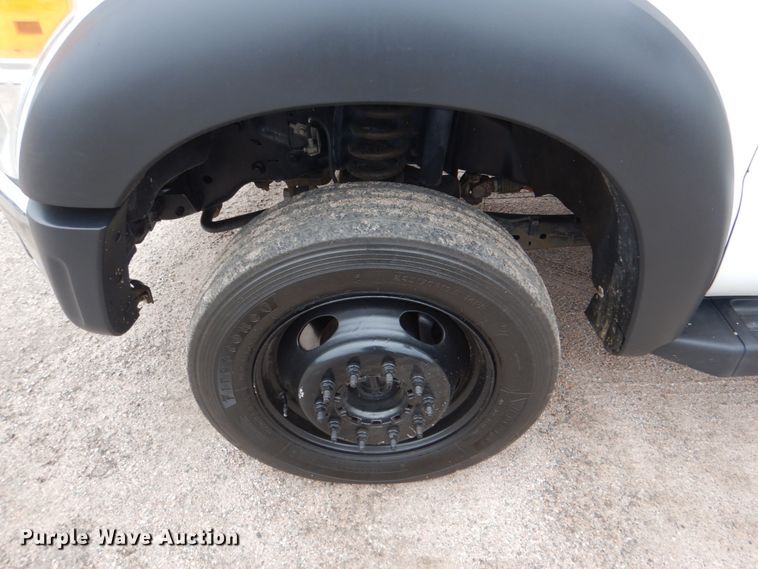 image for item JS9658 2014 Ford F550 Super Duty  utility / service truck