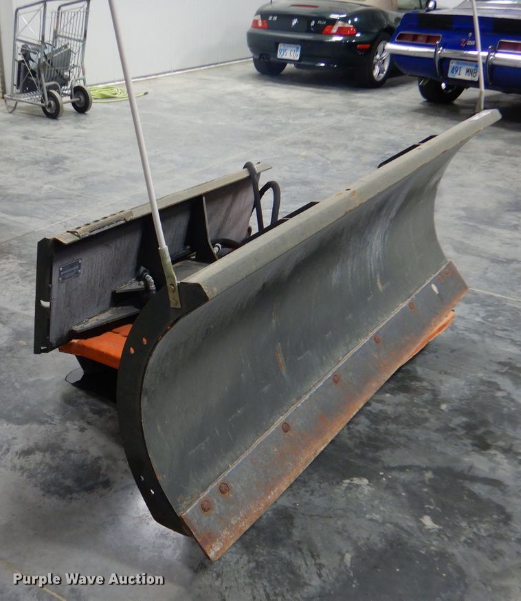 image for item LJ9806 2017 Bobcat 72" W skid steer snow plow