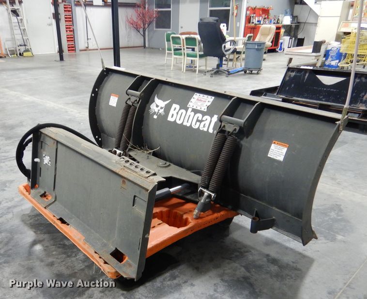 2017 Bobcat 72" W skid steer snow plow in Norton, KS Item LJ9806 sold