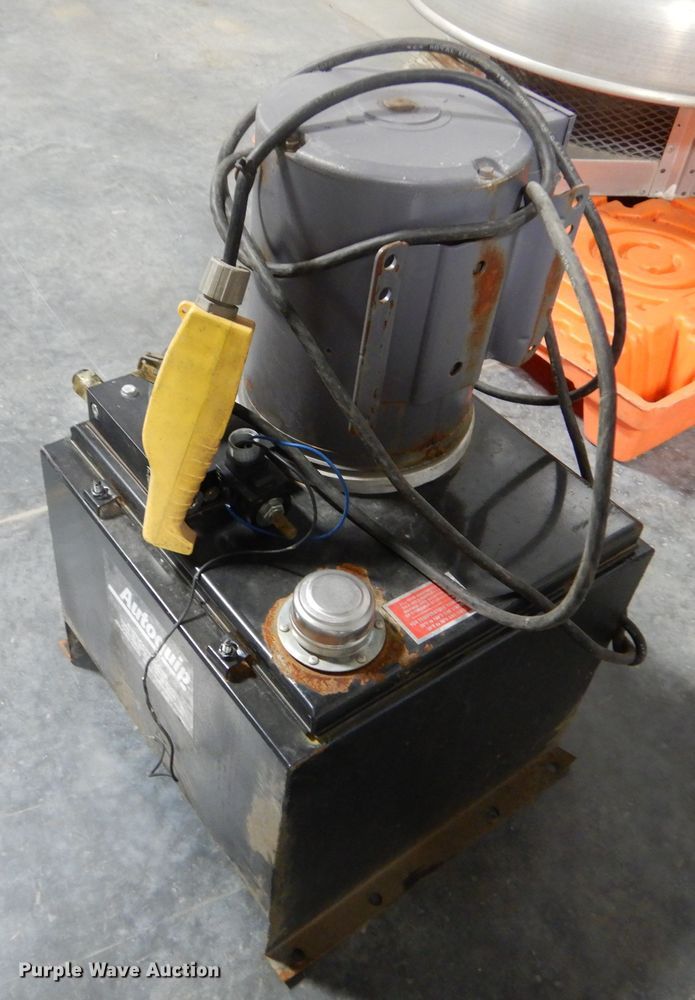 image for item LJ9810 Autoquip PLT6050-SP  dock leveler