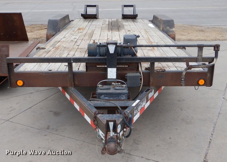 image for item LJ9811 2007 Load Trail Carhaul  equipment trailer