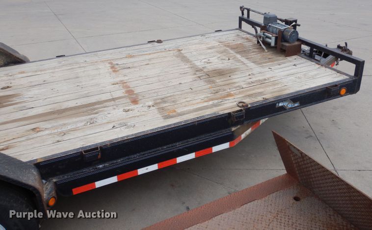 image for item LJ9811 2007 Load Trail Carhaul  equipment trailer