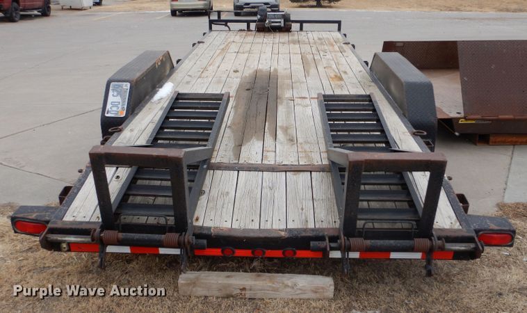 image for item LJ9811 2007 Load Trail Carhaul  equipment trailer