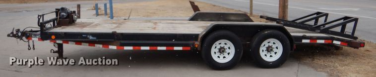 image for item LJ9811 2007 Load Trail Carhaul  equipment trailer