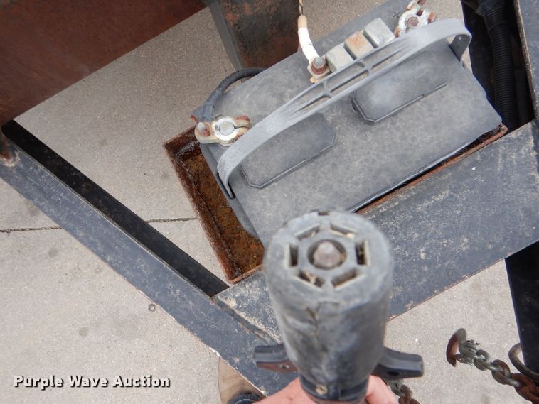 image for item LJ9811 2007 Load Trail Carhaul  equipment trailer