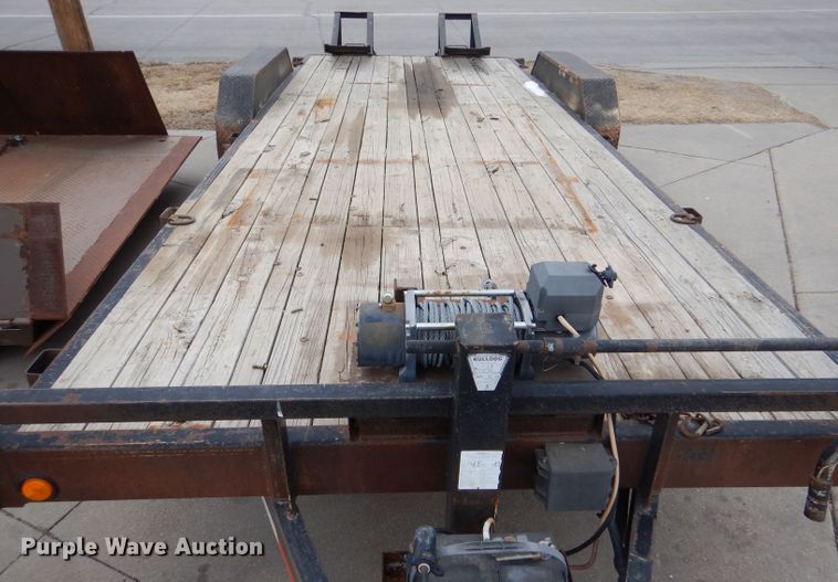 image for item LJ9811 2007 Load Trail Carhaul  equipment trailer