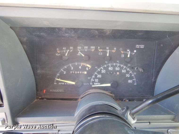 image for item LJ9825 1994 Chevrolet K1500  pickup truck