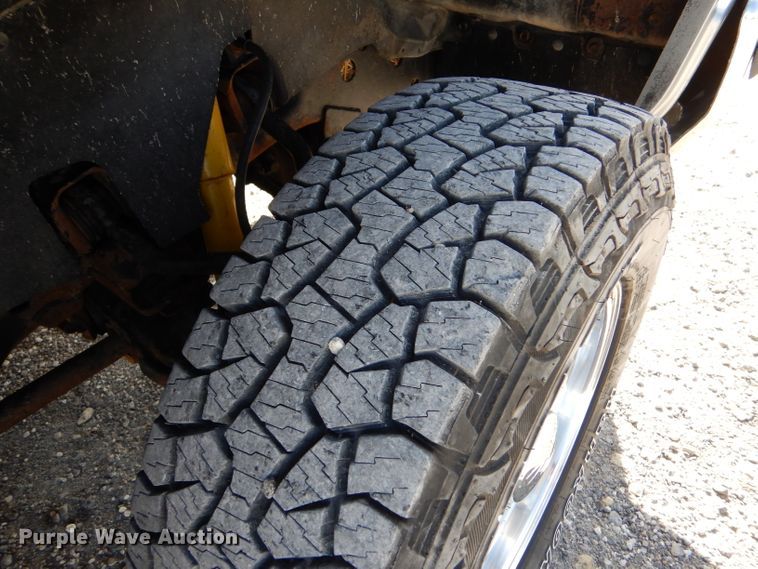 image for item LJ9825 1994 Chevrolet K1500  pickup truck