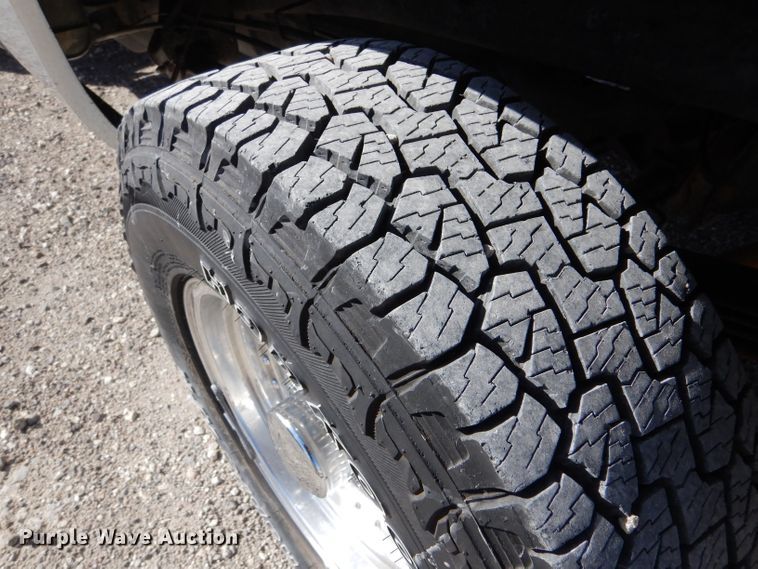 image for item LJ9825 1994 Chevrolet K1500  pickup truck