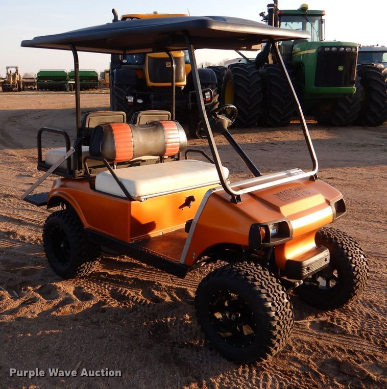 image for item LJ9831 2000 Club Car DS  golf cart