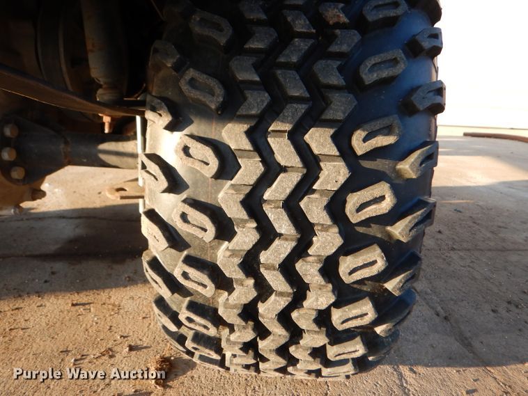 image for item LJ9831 2000 Club Car DS  golf cart