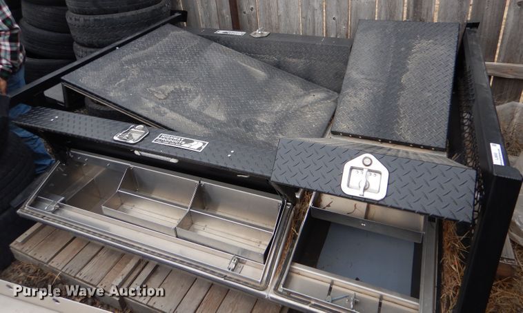 image for item LJ9845 Automotive accessories