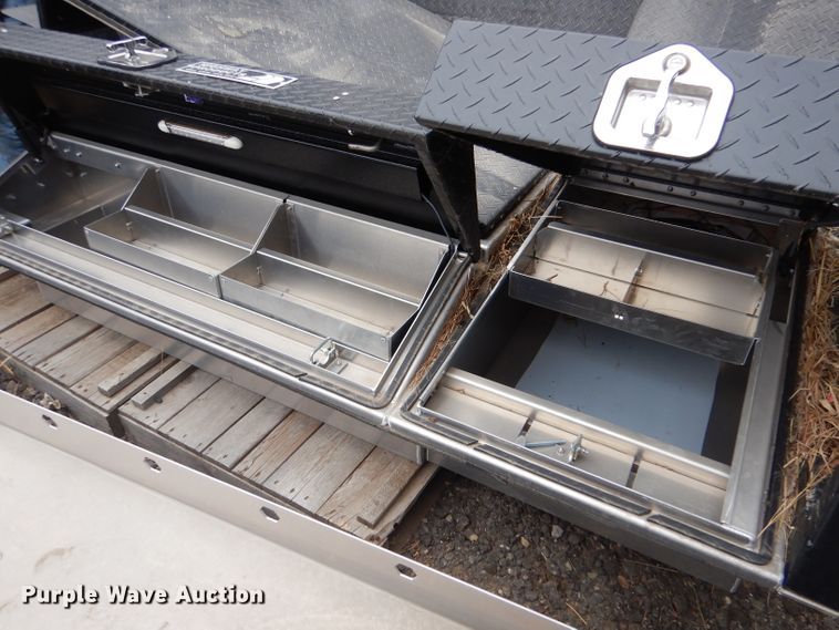 image for item LJ9845 Automotive accessories