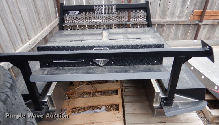 image for item LJ9845 Automotive accessories