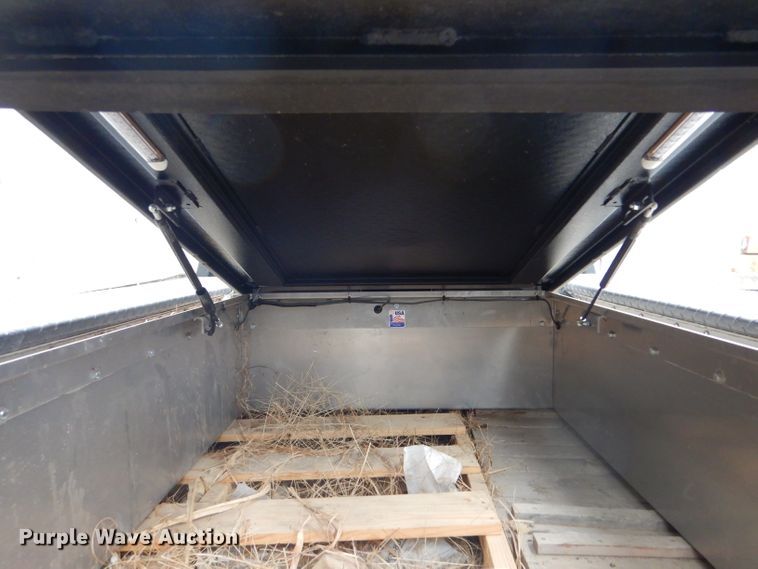 image for item LJ9845 Automotive accessories