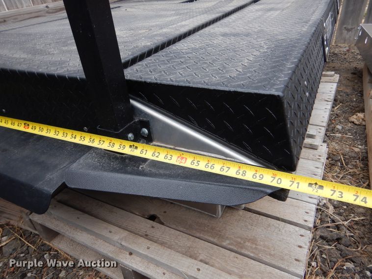 image for item LJ9845 Automotive accessories