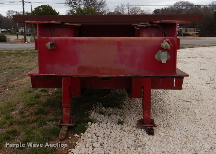 image for item MK9531 1973 Hyster  equipment trailer