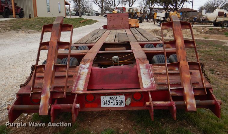 image for item MK9531 1973 Hyster  equipment trailer