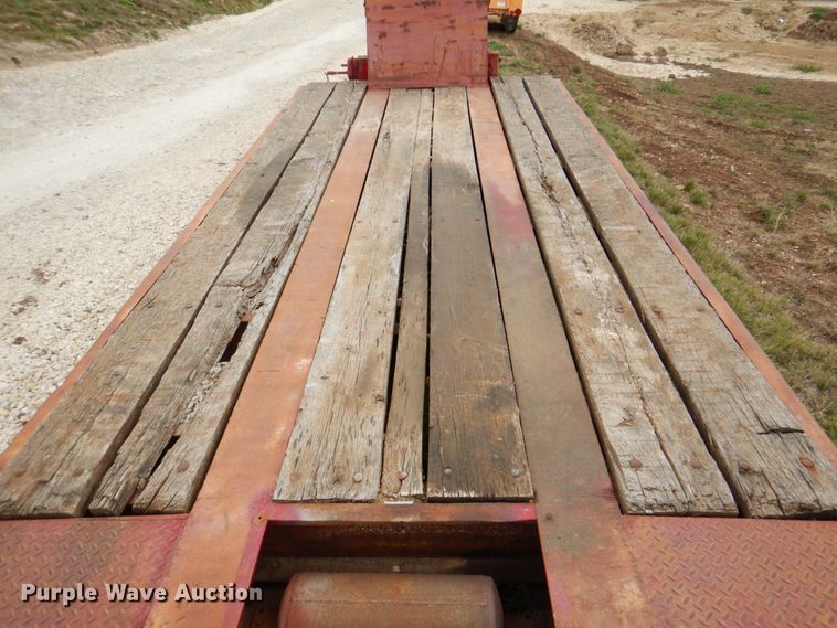 image for item MK9531 1973 Hyster  equipment trailer