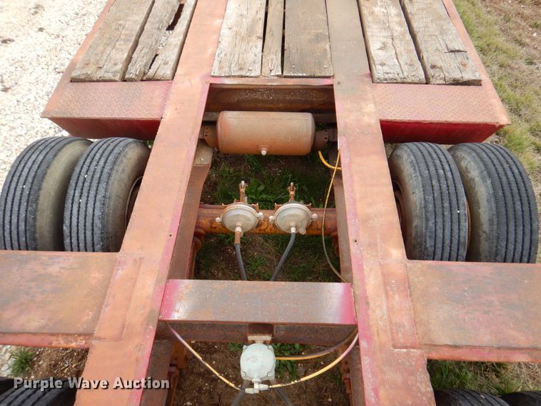 image for item MK9531 1973 Hyster  equipment trailer