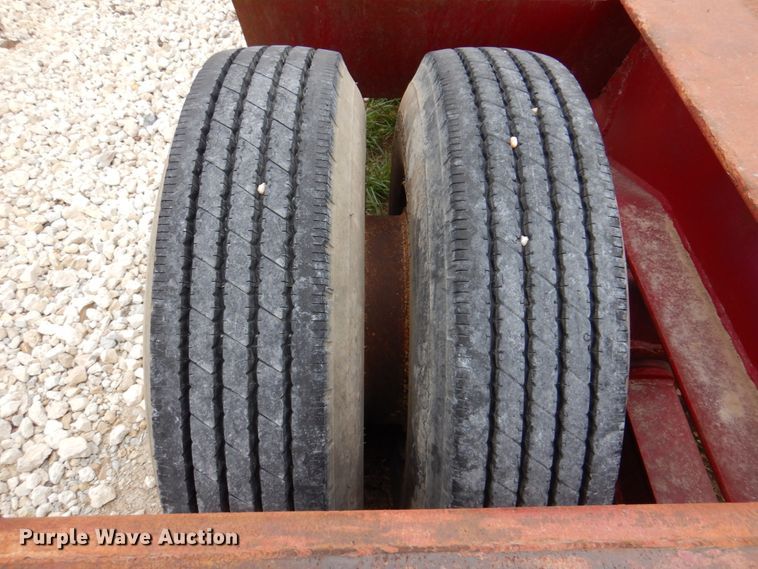 image for item MK9531 1973 Hyster  equipment trailer