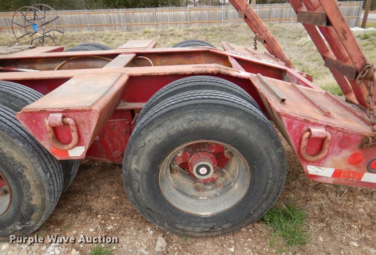 image for item MK9531 1973 Hyster  equipment trailer