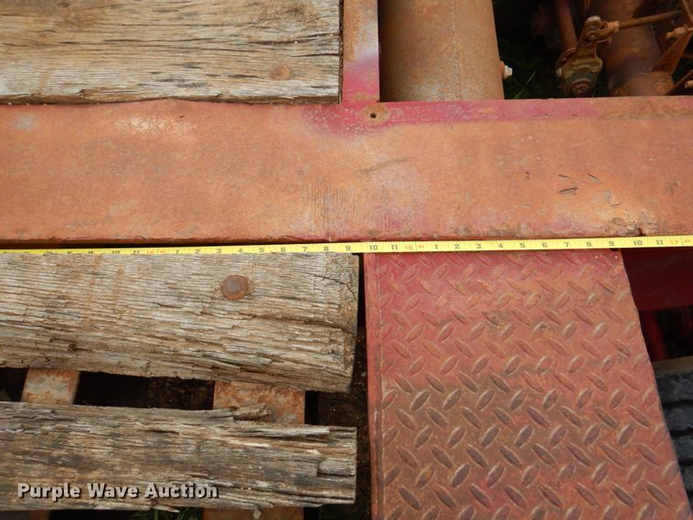 image for item MK9531 1973 Hyster  equipment trailer