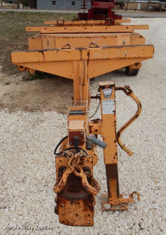 image for item MK9532 2005 Butler Trailer Manufacturing  pole trailer