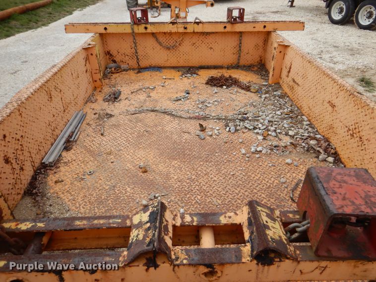 image for item MK9532 2005 Butler Trailer Manufacturing  pole trailer