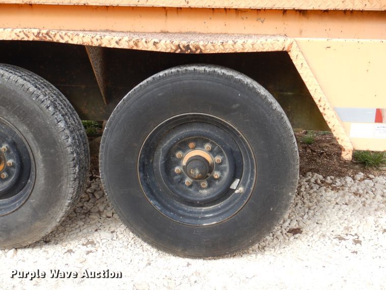 image for item MK9532 2005 Butler Trailer Manufacturing  pole trailer