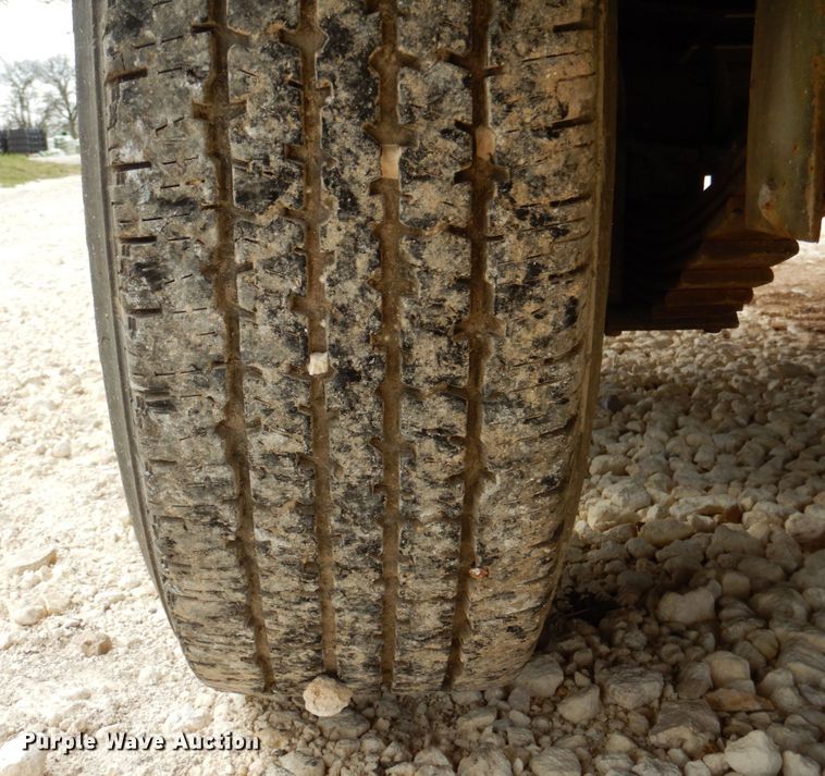 image for item MK9532 2005 Butler Trailer Manufacturing  pole trailer