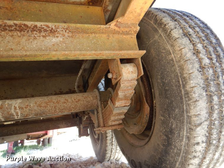 image for item MK9532 2005 Butler Trailer Manufacturing  pole trailer