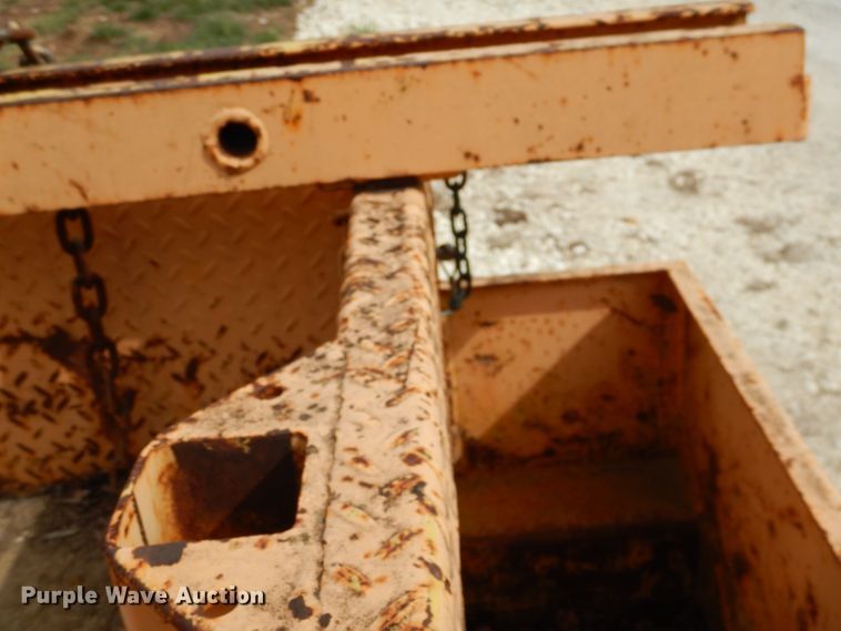 image for item MK9532 2005 Butler Trailer Manufacturing  pole trailer