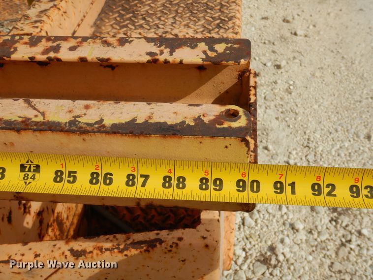 image for item MK9532 2005 Butler Trailer Manufacturing  pole trailer